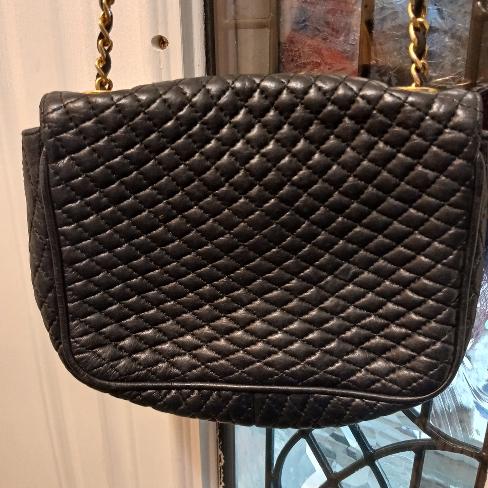 Bally Black Quilted Shoulder Bag with Gold Chain - Picture 10 of 15